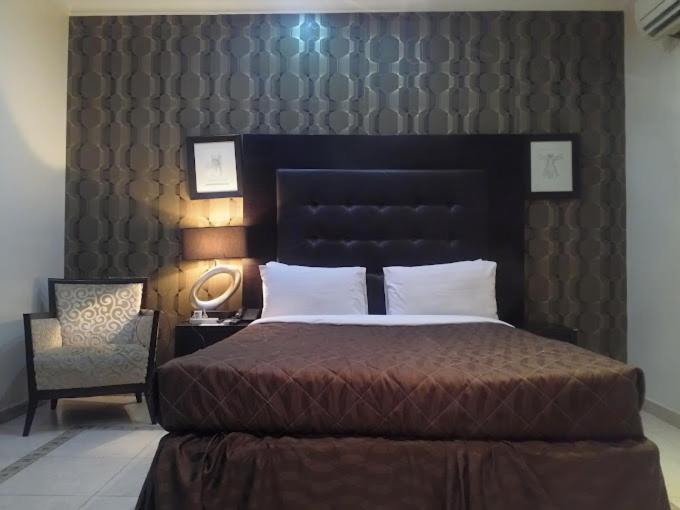 Villa Angelia Boutique Hotel Ikoyi Extérieur photo